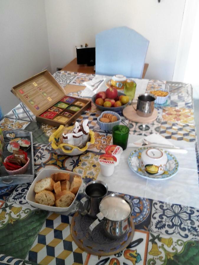 Dolce Vita Vomero Napels Buitenkant foto